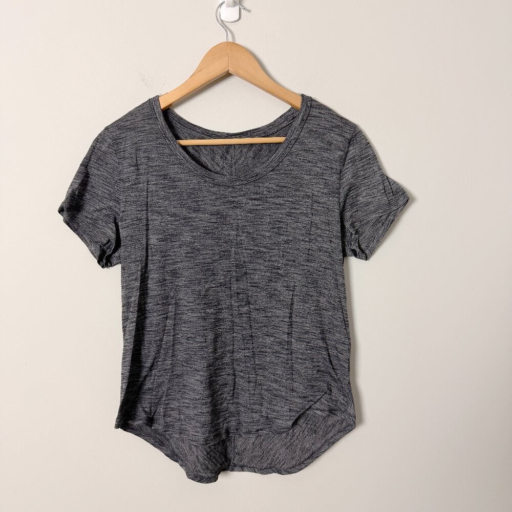 2/$30 Lululemon Gray Short Sleeve Tee M